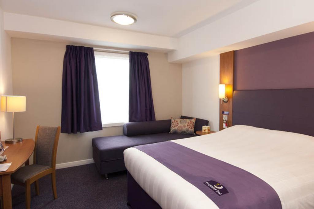 Premier Inn Bournemouth East Szoba fotó
