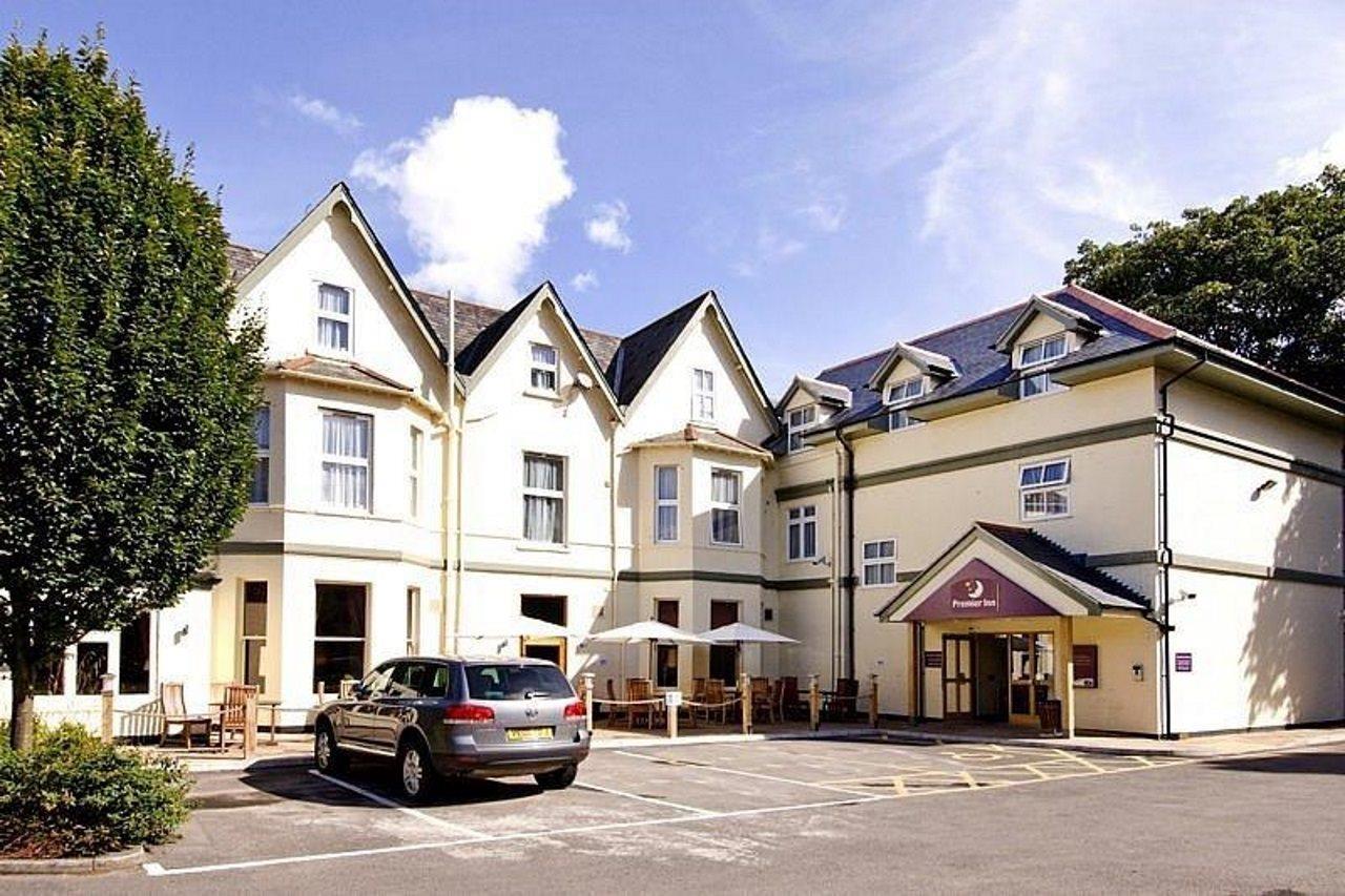 Premier Inn Bournemouth East Kültér fotó