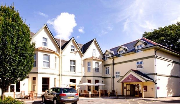 Premier Inn Bournemouth East Kültér fotó